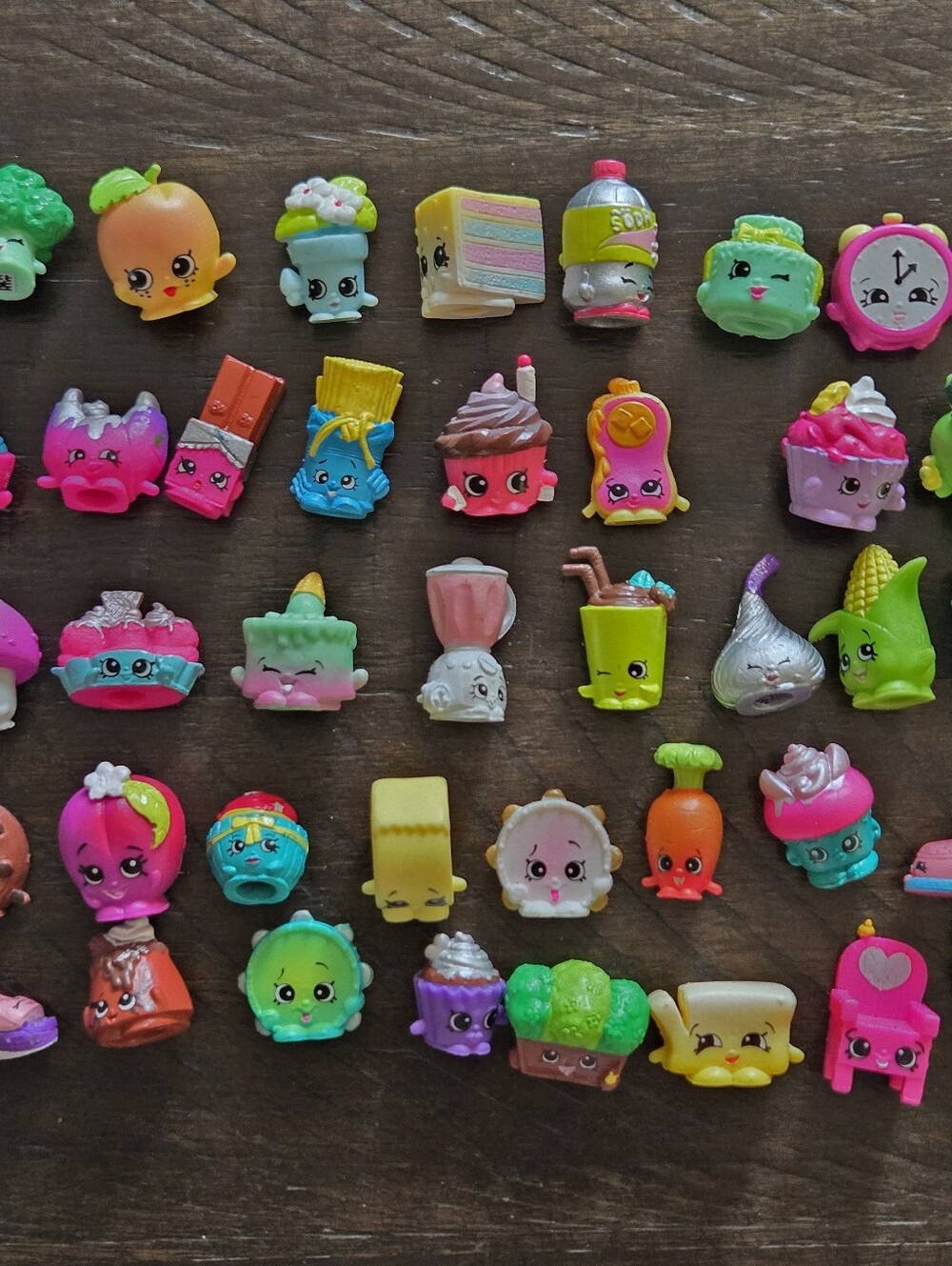 Shopkins Lot Of 40